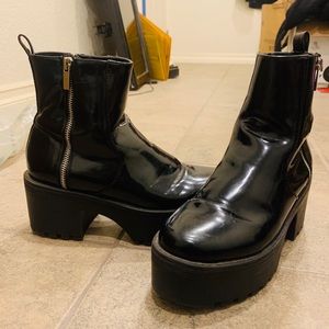 Forever 21 platform boots size 8 US